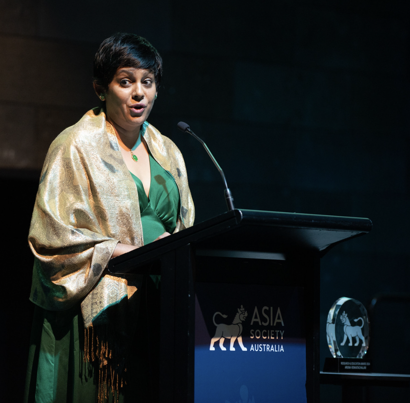 Aruna Venkatachalam speaking at the Asia Society Australia awards